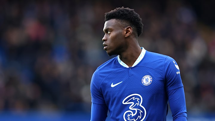 Benoit Badiashile, un été plus difficile que prévu.