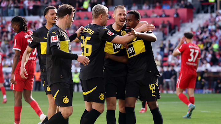 Sport-Club Freiburg v Borussia Dortmund - Bundesliga
