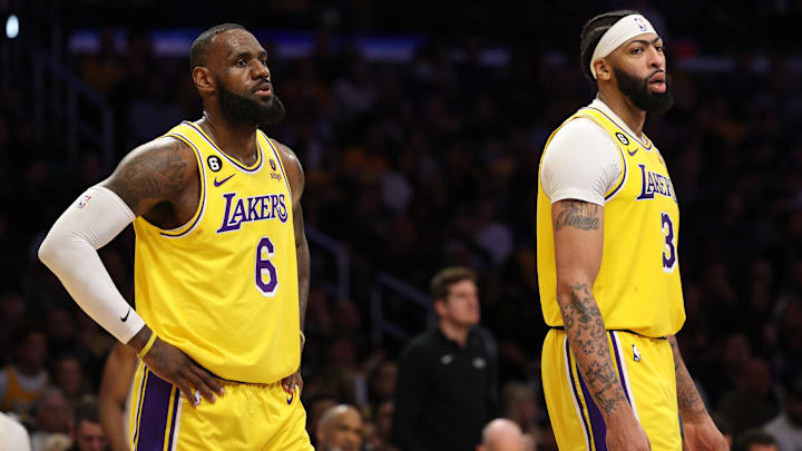 LeBron James pasaría por el quirófano en las próximas semanas
