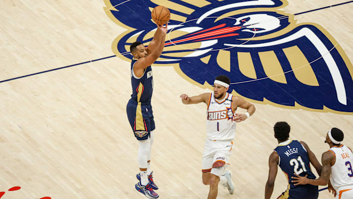 Phoenix Suns v New Orleans Pelicans