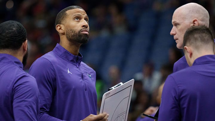Mar 30, 2025; New Orleans, Louisiana, USA; Charlotte Hornets head coach Charles Lee reacts during the first half against the New Orleans Pelicans at Smoothie King Center. Mandatory Credit: Matthew Hinton-Imagn Images