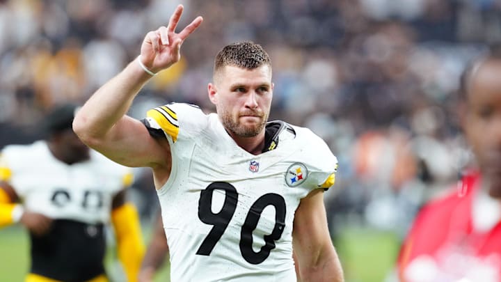 Oct 13, 2024; Paradise, Nevada, USA; Pittsburgh Steelers linebacker T.J. Watt (90) salutes the crowd after the Steelers defeated the Las Vegas Raiders at Allegiant Stadium. Mandatory Credit: Stephen R. Sylvanie-Imagn Images Oct 13, 2024; Paradise, Nevada, USA; Pittsburgh Steelers linebacker T.J. Watt (90) salutes the crowd after the Steelers defeated the Las Vegas Raiders at Allegiant Stadium. Mandatory Credit: Stephen R. Sylvanie-Imagn Images