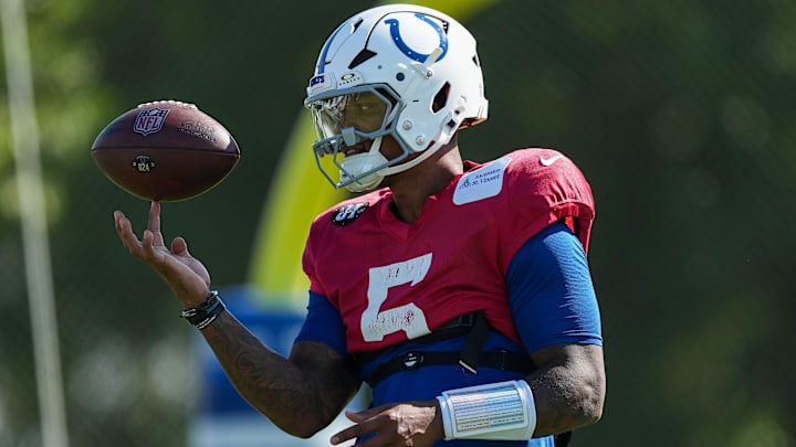 Indianapolis Colts quarterback Anthony Richardson Sr. (5) spins the ball on his finger Sunday, Aug. 3, 2025, during Indianapolis Colts Training Camp at Grand Park in Westfield.