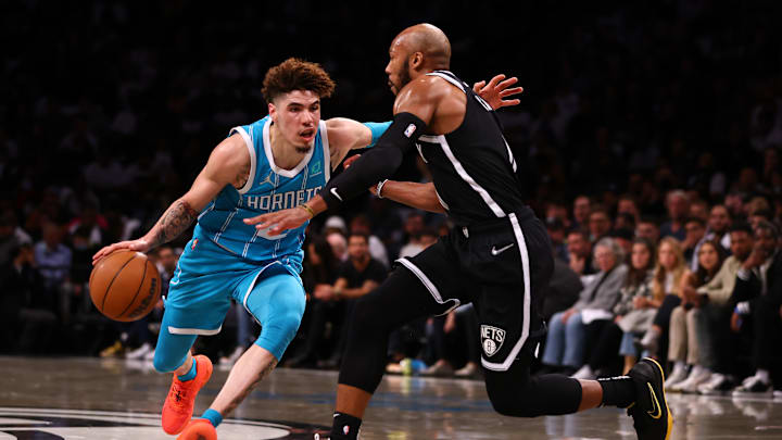 Los Hornets marchan invictos en tres partidos en el inicio de la temporada