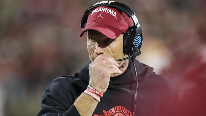 Oklahoma Sooners head coach Brent Venables looks on. Oklahoma Sooners head coach Brent Venables looks on.