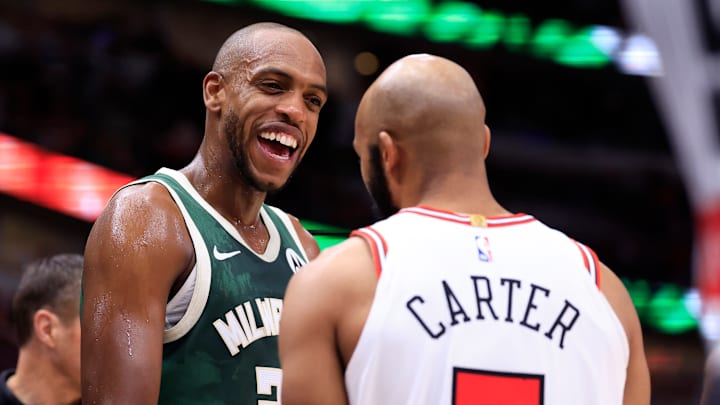 Milwaukee Bucks v Chicago Bulls