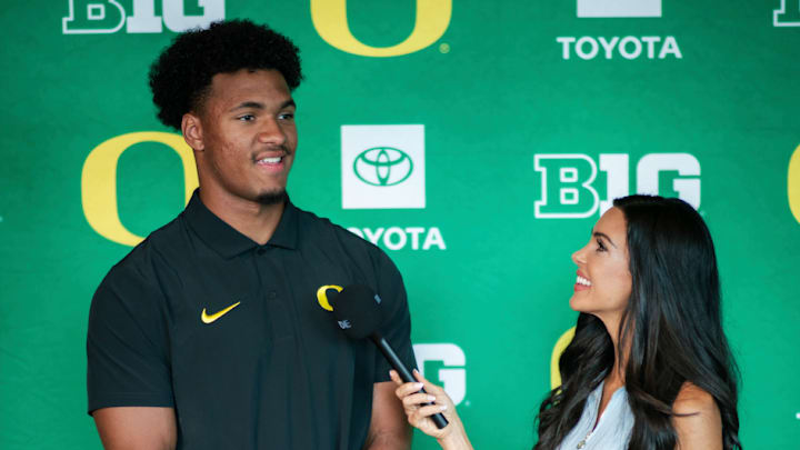 kenyon sadiq Oregon Ducks nfl draft dan lanning kansas city chiefs travis kelce philadelphia eagles bri amaranthus 