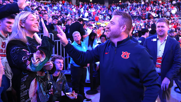 Auburn has not been itself and is hungry. ESPN's Harry Lyles Jr. believes Alex Golesh can be the Tigers' Snickers bar