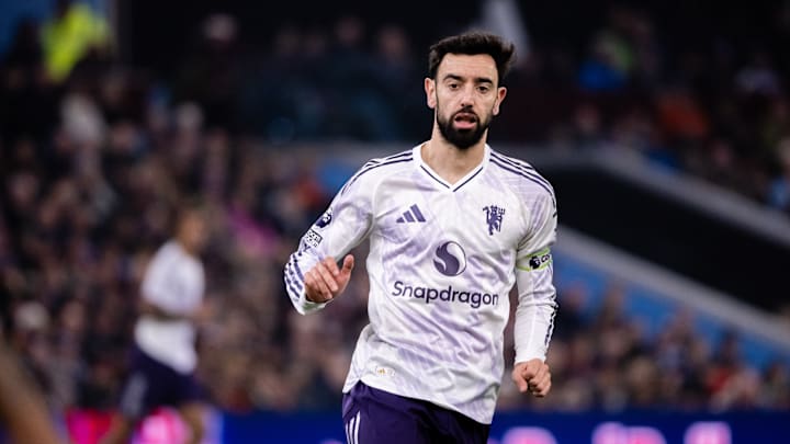 Aston Villa v Manchester United - Premier League