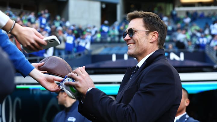 Former NFL superstar Tom Brady is taking on a new position in an attempt to meld sports and banking.