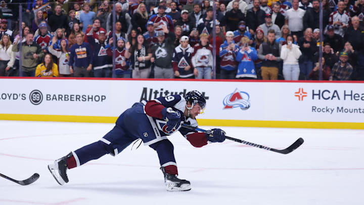 Nashville Predators v Colorado Avalanche