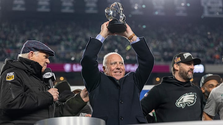 Jeffrey Lurie es el dueño de los Philadelphia Eagles desde 1994