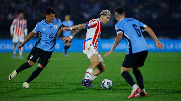 Partida ocorre no Defensores del Chaco