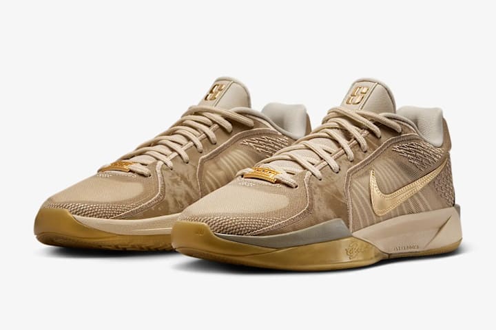 Sabrina Ionescu's Nike basketball shoes are 