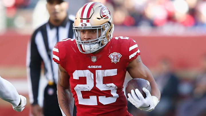 San Francisco 49ers running back Elijah Mitchell (25)