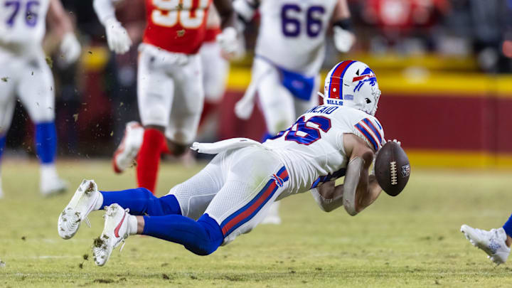 Jan 26, 2025; Kansas City, MO, USA; Buffalo Bills tight end Dalton Kincaid (86)  in the fourth quarter against the Kansas City Chiefs.