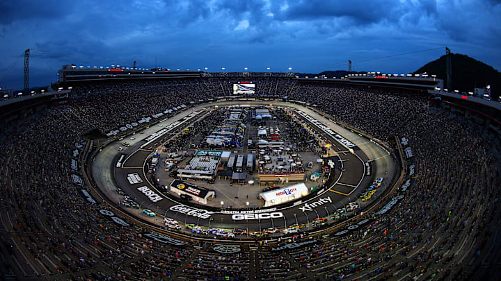 Bass Pro Shops Night Race, Bristol Motor Speedway, NASCAR