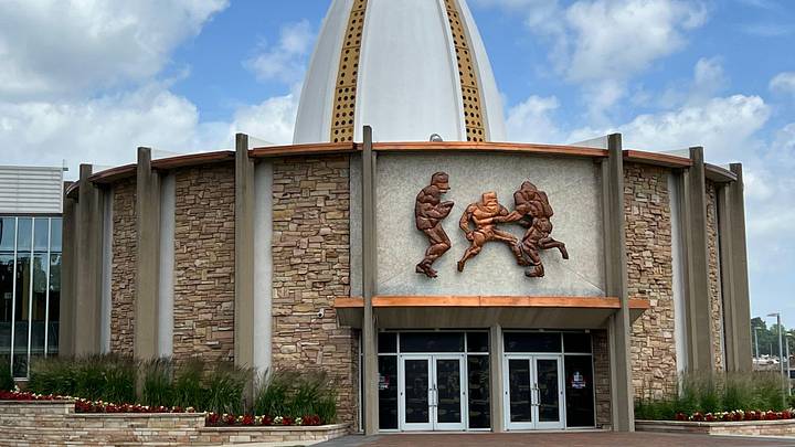 The Bears are well represented in the Hall of Fame and should get one more player from the 1985 team. The Bears are well represented in the Hall of Fame and should get one more player from the 1985 team.