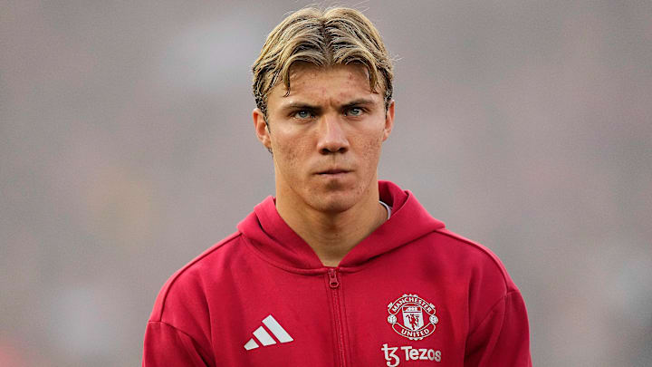 Rasmus Højlund has been linked with a move away from Man Utd.