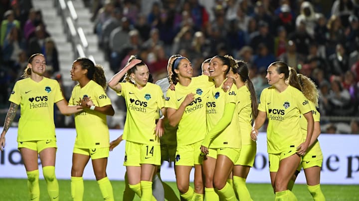 Washington Spirit celebrate a first half goal against the North Carolina Courage at WakeMed Soccer Park 