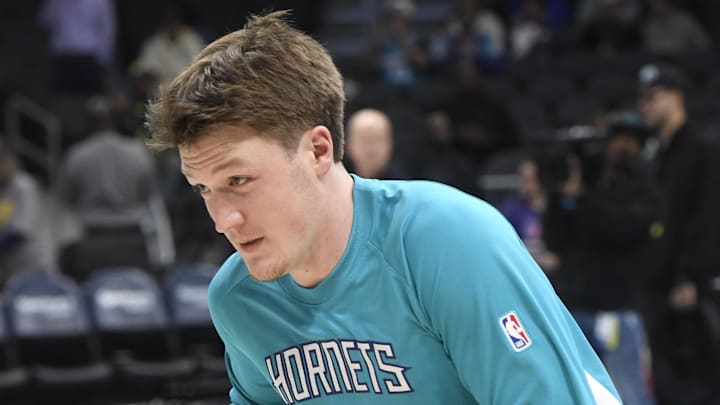 Jan 8, 2026; Charlotte, North Carolina, USA;  Charlotte Hornets forward Kon Knueppel (7) warms up before the game against the Indiana Pacers at the Spectrum Center. Mandatory Credit: Sam Sharpe-Imagn Images
