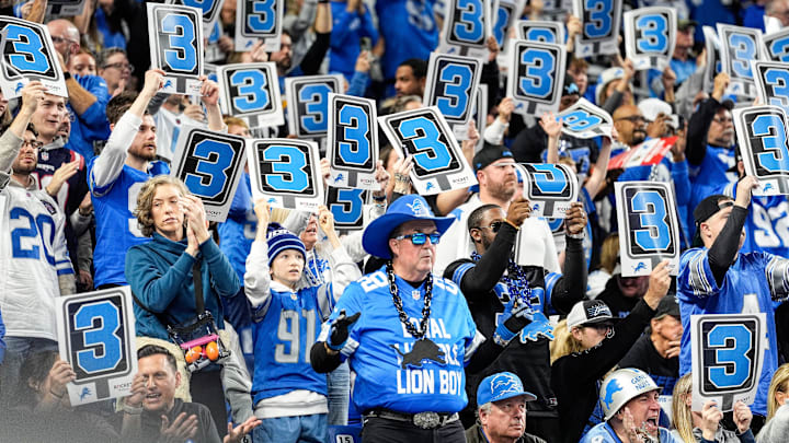 Detroit Lions fans cheer on against Jacksonville Jaguars.