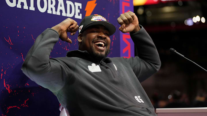 Chris Jones' record-setting contract extension gives Brett Veach cap flexibility in the short-term