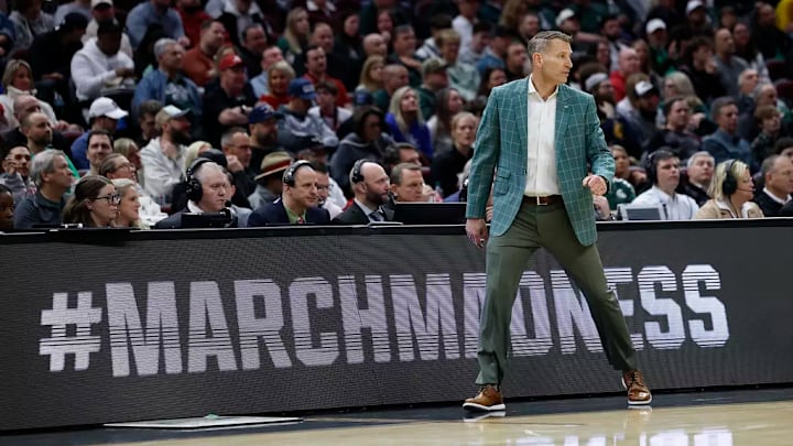 Alabama basketball coach Nate Oats watches from the sideline during the game against Saint Mary's at Rocket Arena in Cleveland, OH on Sunday, Mar 23, 2025. Alabama basketball coach Nate Oats watches from the sideline during the game against Saint Mary's at Rocket Arena in Cleveland, OH on Sunday, Mar 23, 2025.