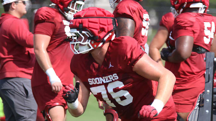 Oklahoma offensive tackle Jacob Sexton