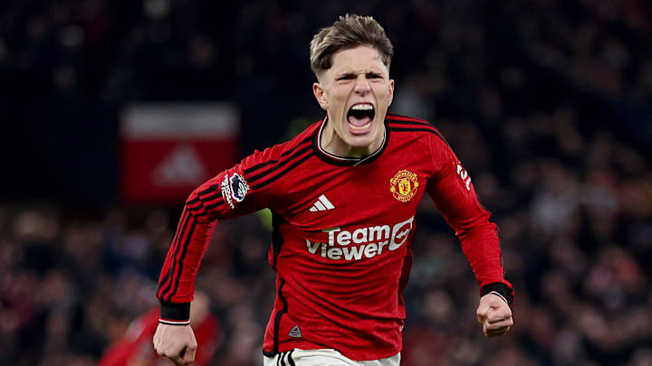 Manchester United v Aston Villa - Premier League