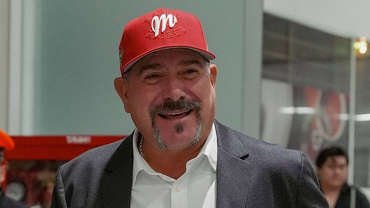 Benjamín Gil, nuevo mánager de los Diablos Rojos del México. Benjamín Gil, nuevo mánager de los Diablos Rojos del México.