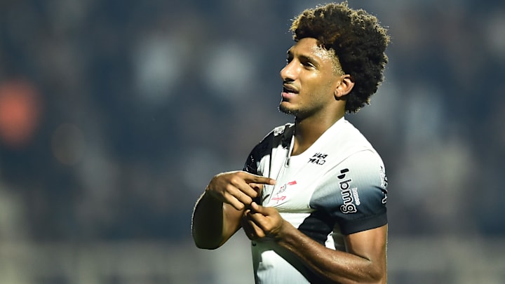 Talles Magno chegou ao Corinthians em agosto de 2024