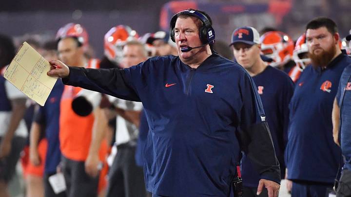 Sep 3, 2026; Champaign, Illinois, USA; Illinois Fighting Illini head coach Bret Bielema during the second half against the UAB Blazers at Gies Memorial Stadium. Mandatory Credit: Ron Johnson-Imagn Images Sep 3, 2026; Champaign, Illinois, USA; Illinois Fighting Illini head coach Bret Bielema during the second half against the UAB Blazers at Gies Memorial Stadium. Mandatory Credit: Ron Johnson-Imagn Images