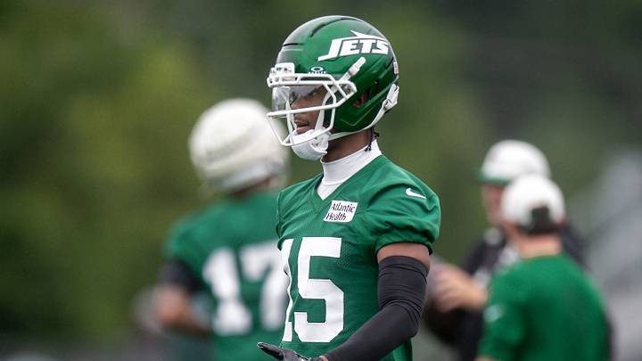 New York Jets wide receiver Adonai Mitchell (15) participates in a drill during training camp at Atlantic Health Jets Training Center. Mandatory Credit: John Jones-Imagn Images New York Jets wide receiver Adonai Mitchell (15) participates in a drill during training camp at Atlantic Health Jets Training Center. Mandatory Credit: John Jones-Imagn Images