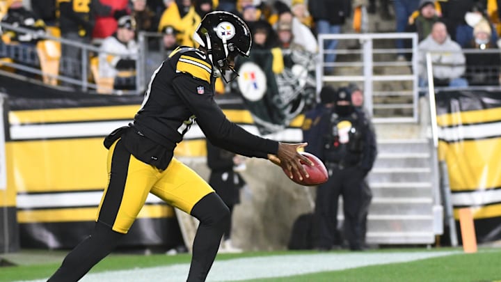 Jan 3, 2022; Pittsburgh, Pennsylvania, USA;  Pittsburgh Steelers punter Corliss Waitman (10) kicks the ball against the Cleveland Browns during the third quarter at Heinz Field. Mandatory Credit: Philip G. Pavely-Imagn Images
