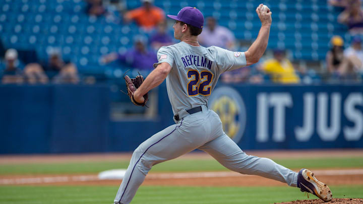 LSU pitcher Eric Reyzelman (22) pitches as the Kentucky Wildcats take on LSU Tigers during the SEC baseball tournament at the Hoover Metropolitan Stadium in Hoover, Ala., on Saturday, May 28, 2022. LSU pitcher Eric Reyzelman (22) pitches as the Kentucky Wildcats take on LSU Tigers during the SEC baseball tournament at the Hoover Metropolitan Stadium in Hoover, Ala., on Saturday, May 28, 2022.