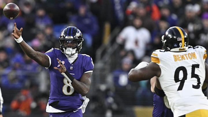 Lamar Jackson threw for 207 yards, three touchdowns and one interception on 15-of-23 passing against Pittsburgh on Saturday.