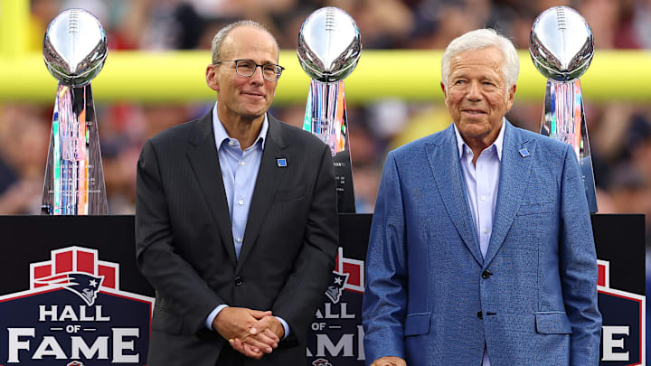 Philadelphia Eagles v New England Patriots