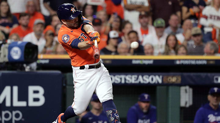 José Altuve está a la caza de Bernie Williams y de un Derek Jeter que es líder de un importante renglón en playoffs de MLB