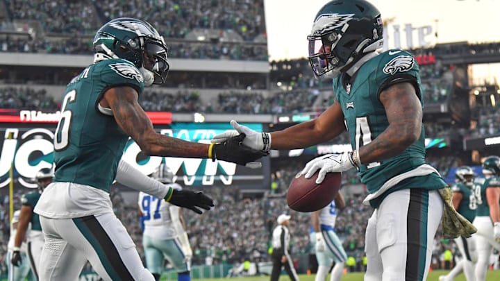 DeVonta Smith (L), Kenneth Gainwell (R), Philadelphia Eagles