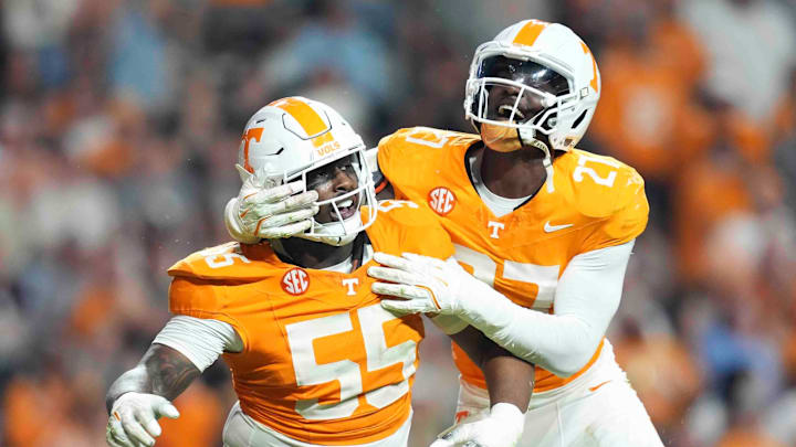 Tennessee defensive lineman James Pearce Jr.