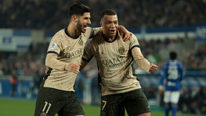 Le Paris Saint-Germain prend les 3 points dans la douleur face à Strasbourg (2-1). Le Paris Saint-Germain prend les 3 points dans la douleur face à Strasbourg (2-1).