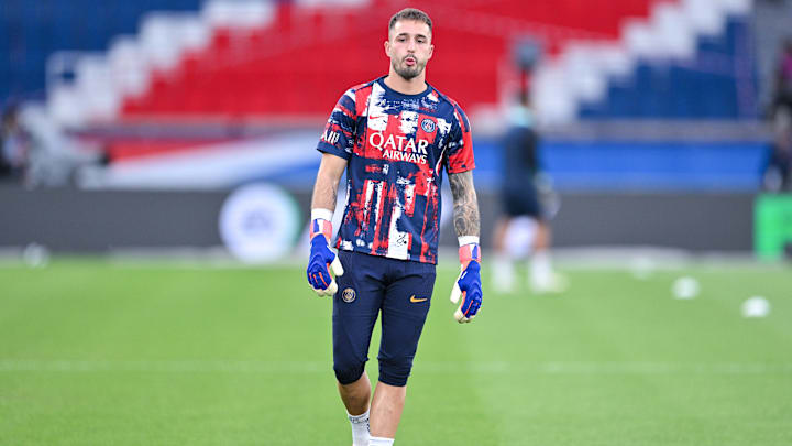 Arnau Tenas revient sur les raisons de son départ du FC Barcelone. Arnau Tenas revient sur les raisons de son départ du FC Barcelone.