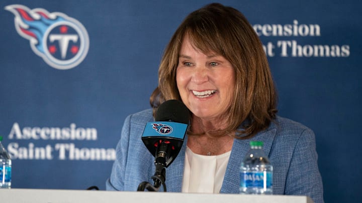 Amy Adams Strunk Tennessee Titans