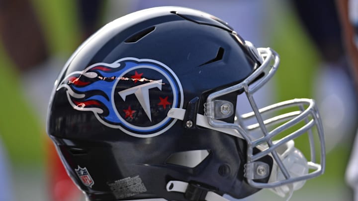 Dec 4, 2022; Philadelphia, Pennsylvania, USA; Tennessee Titans helmet on the bench against the Philadelphia Eagles at Lincoln Financial Field. Mandatory Credit: Eric Hartline-Imagn Images Dec 4, 2022; Philadelphia, Pennsylvania, USA; Tennessee Titans helmet on the bench against the Philadelphia Eagles at Lincoln Financial Field. Mandatory Credit: Eric Hartline-Imagn Images