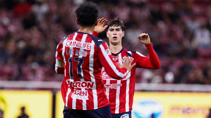 Luis Romo y Armando González festejan el gol tapatío Luis Romo y Armando González festejan el gol tapatío