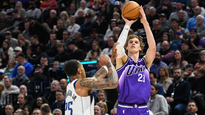 Dallas Mavericks v Utah Jazz