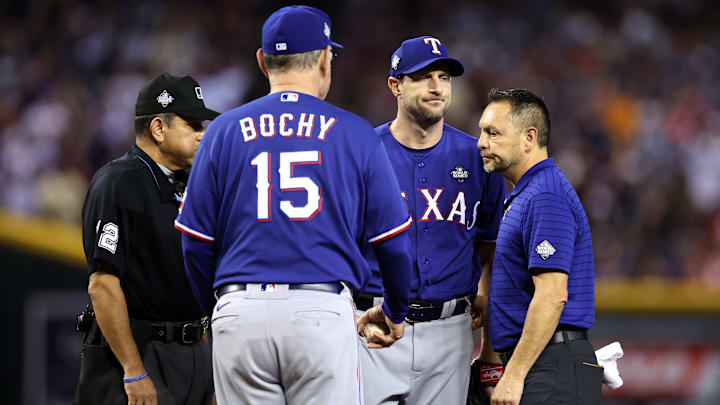 World Series - Texas Rangers v Arizona Diamondbacks - Game Three