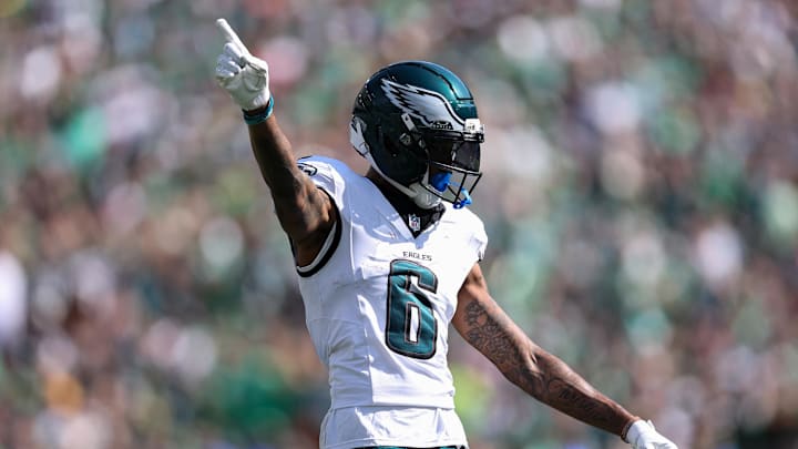 Sep 21, 2025; Philadelphia, Pennsylvania, USA; Philadelphia Eagles wide receiver Devonta Smith (6) reacts to a first down against the Los Angeles Rams at Lincoln Financial Field. Sep 21, 2025; Philadelphia, Pennsylvania, USA; Philadelphia Eagles wide receiver Devonta Smith (6) reacts to a first down against the Los Angeles Rams at Lincoln Financial Field.