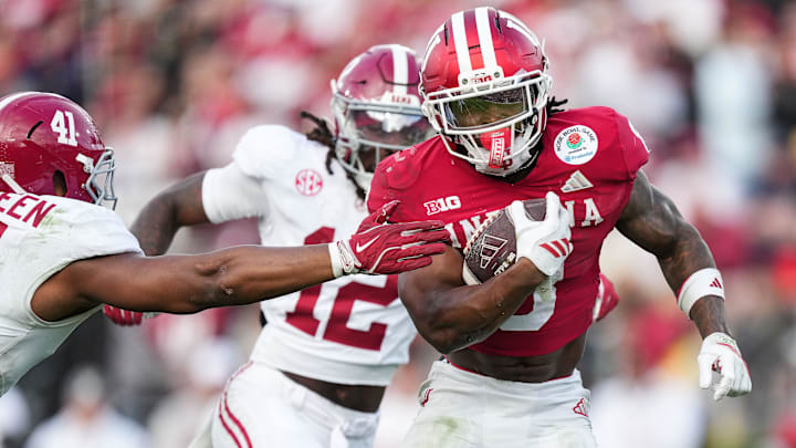 Indiana Hoosiers running back Kaelon Black (8) rushes up the field for a touchdown Thursday, Jan. 1, 2026, during the 112th annual Rose Bowl game in Pasadena. Indiana Hoosiers defeated Alabama Crimson Tide, 38-3.